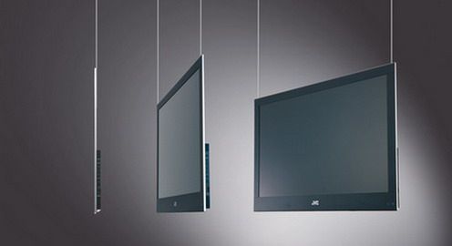 Ultracienki JVC o przekątnej 32" 1
