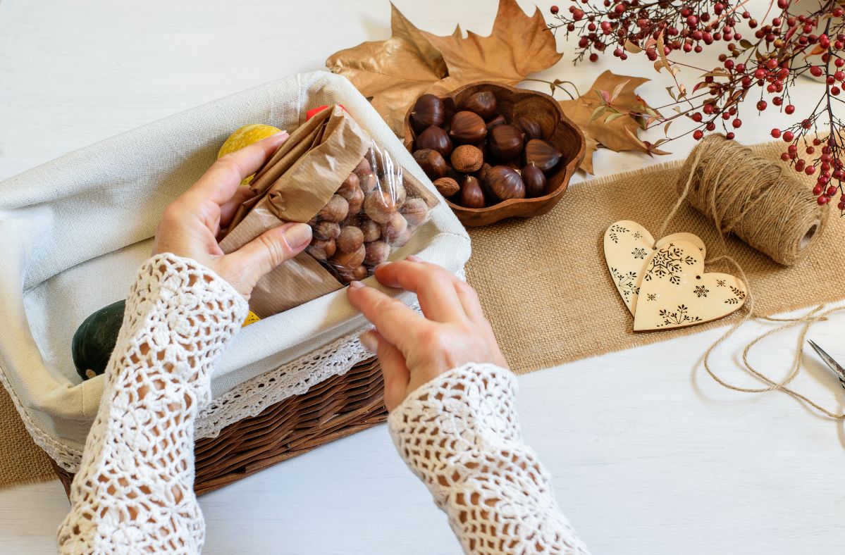 What to put in a Boo Basket? Here is the hidden dream of every autumn lover