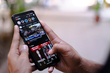 YouTube chce mieć twórców na wyłączność (fot. Pexels)