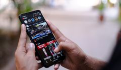 YouTube płaci twórcom miliony za odmowę współpracy z Netflixem