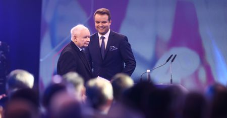 Prezydent Duda zaskakuje PiS. Ale sztab nie zamierza wycofywać się ze spotu o Auschwitz
