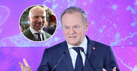 Tusk nagle zwrócił się do Brzoski. "Bierze pan to?"