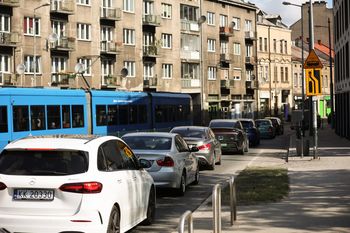 Kraków: Zrobili test. Tym środkiem transportu jeździ się najszybciej