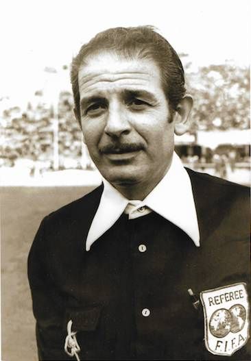 Izrael na igrzyskach olimpijskich w Meksyku rozegrał mecze, które przeszły do historii: z Ghaną i Bułgarią. Oba spotkania sędziował Michel Kitabdjian z Francji. źródło: https://www.sofoot.com/