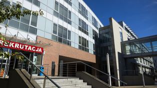 Kraków: Młodzi aktorzy z "Frycza" grają pierwszy spektakl dyplomowy tej uczelni