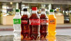 Coca-Cola wprowadza butelki w 100 proc. produkowane z recyklingu
