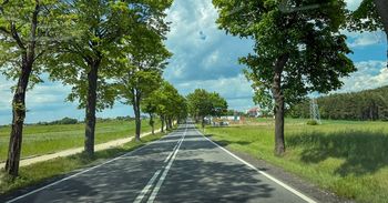 Trwa budowa ścieżki pieszo-rowerowej z Olkusza do Żurady. Będzie miała około kilometr