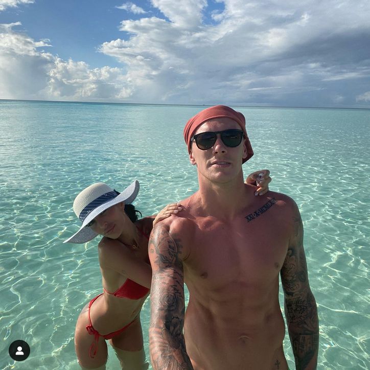 Tak wygląda żona Łukasza Skorupskiego. Piękna z nich para?