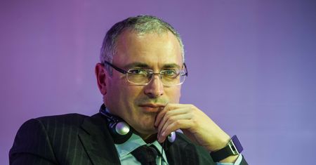 Były oligarcha i krytyk Putina: Rosjanie mogą mieć "kreta" w otoczeniu Merkel