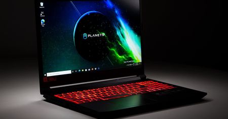 Idą trudne czasy na rynku laptopów. Intel chce podnieść ceny procesorów