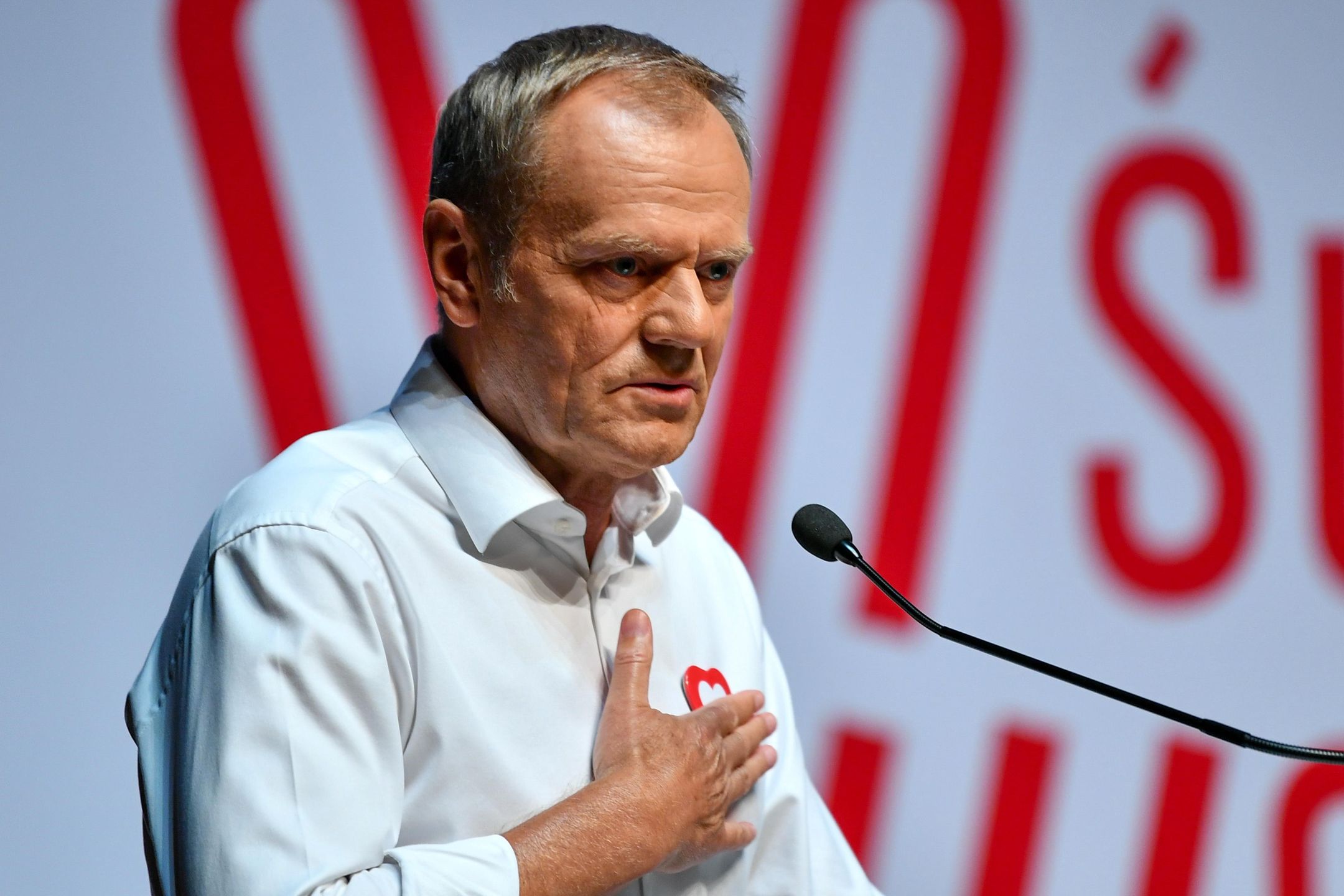 Szarża polityków PiS. Uderzają w Tuska, chcą przykryć aferę w rządzie