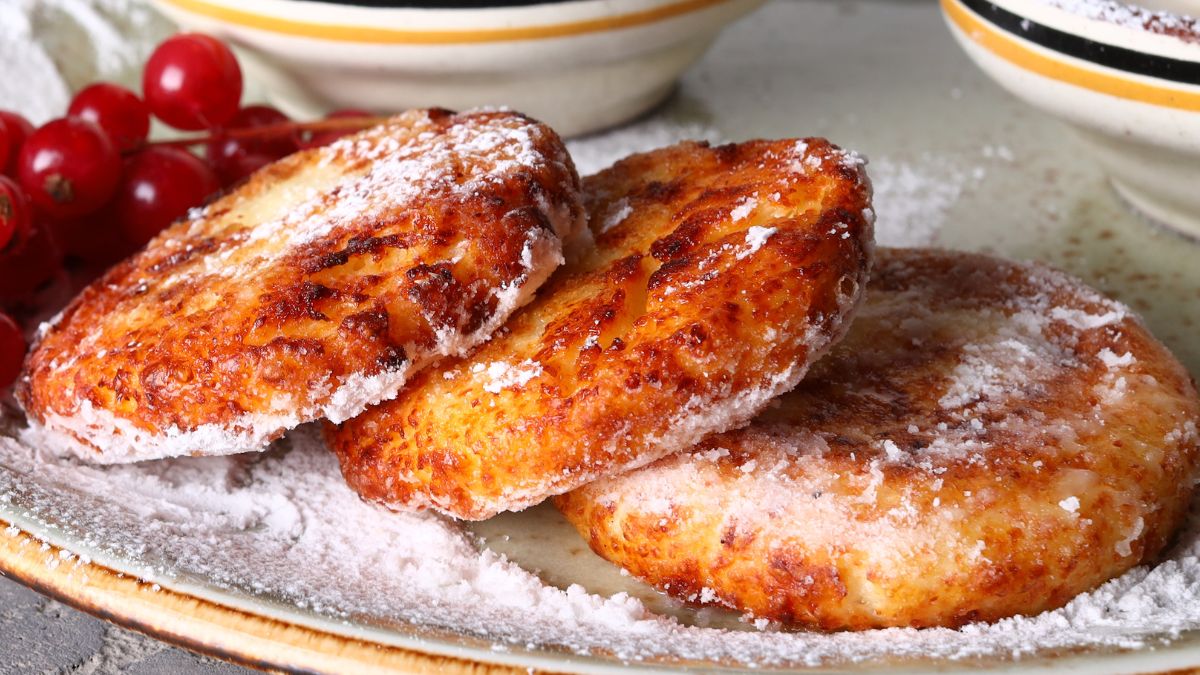 Placuszki z serka wiejskiego - praktyczny pomysł na śniadanie