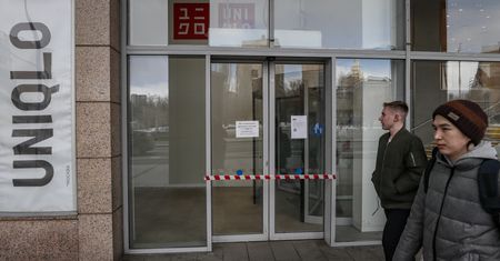 Rosjanie pytają Google'a, jak opuścić swój kraj. Tak wojna odbija się na społeczeństwie