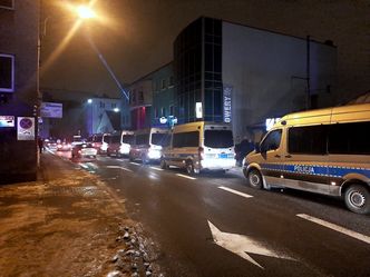 Nalot na imprezę. Sanepid policja i skarbówka