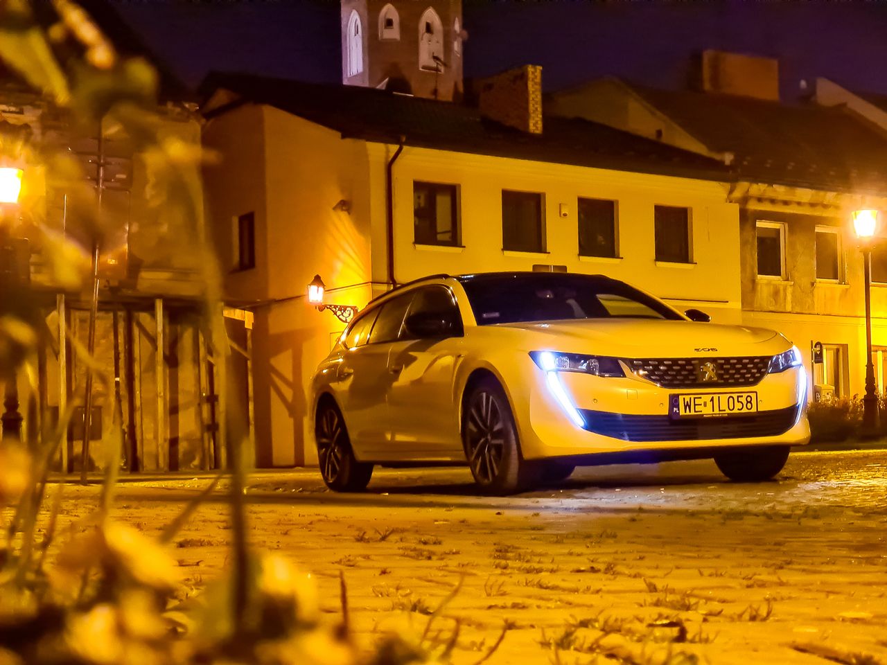 Peugeot 508 SW HYbrid: Night Vision to przydatny dodatek czy zbędny gadżet?