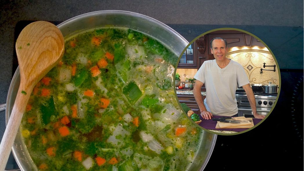 Zupa dr. Fuhrmana może zapobiec nowotworom? Przepis hitem sieci