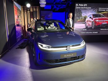 VW ma zamówienia na 10 miesięcy, ale i tak zwolni 100 tys. osób