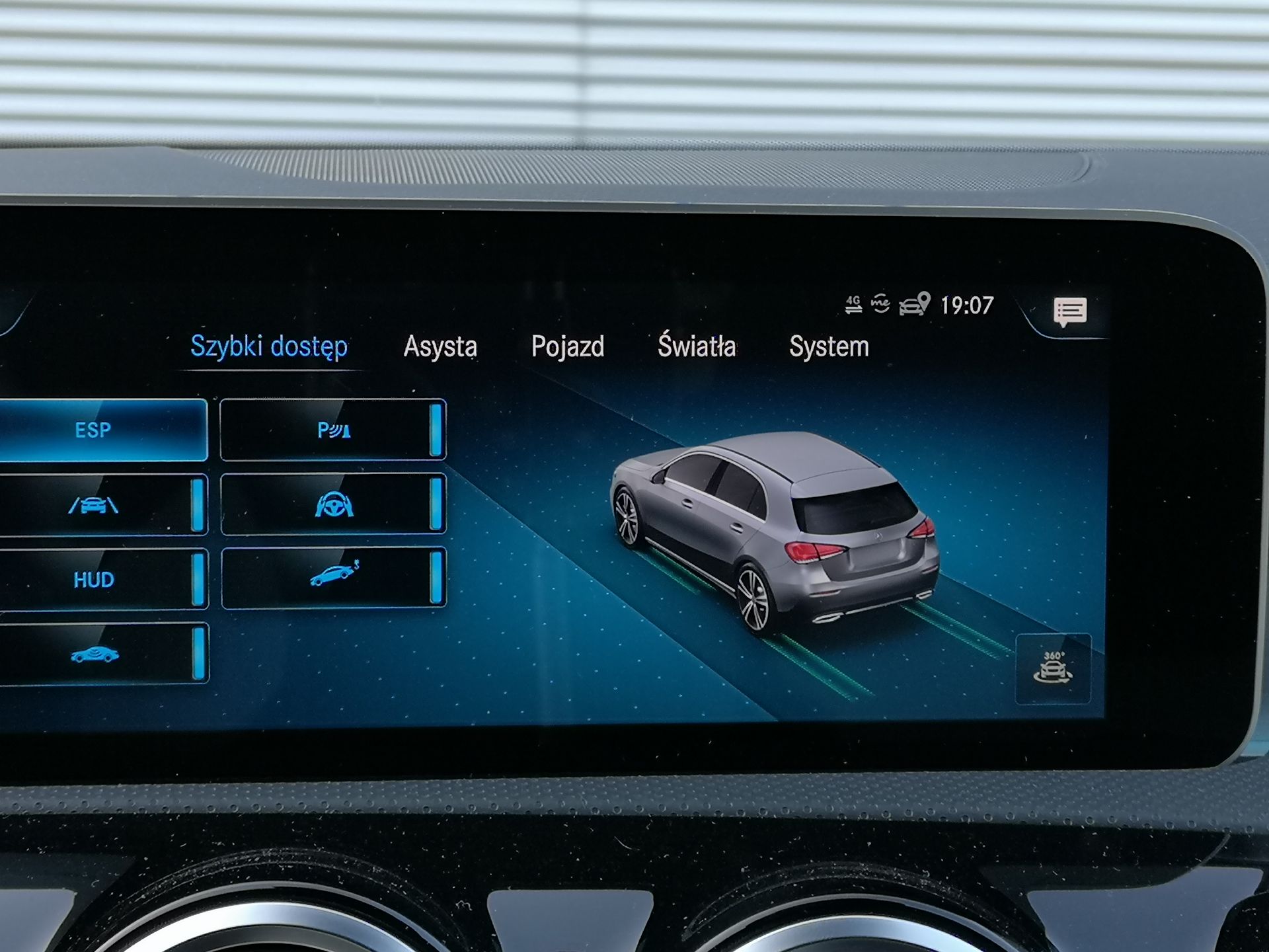 Mercedes A250e: System zarządzania energią i rozszerzona rzeczywistość 22