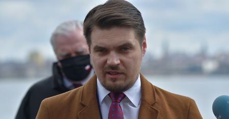 Szantażowali polityków Porozumienia? "Poważne zarzuty"