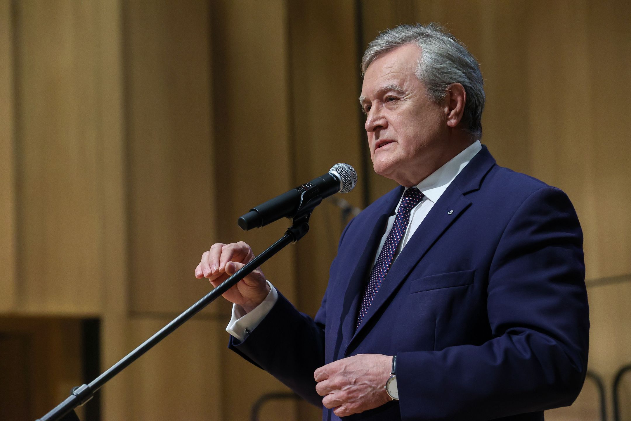 Łódź, 17.05.2023. Wicepremier, minister kultury i dziedzictwa narodowego Piotr Gliński przemawia podczas inauguracji Sali Koncertowej Zespołu Szkół Muzycznych im. Stanisława Moniuszki w Łodzi. (sko) PAP/Marian Zubrzycki