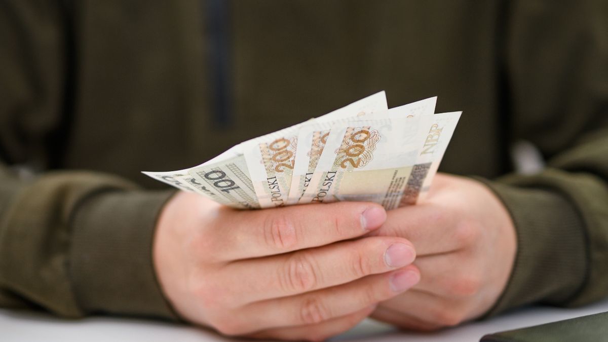 Wyłudził 2,8 mln zł za zasiłków dla bezdomnych. Trwa proces