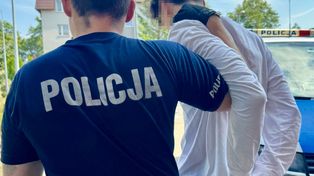 Chałupy: Narkotyki, pieniądze i klucz hotelowy w porzuconym aucie