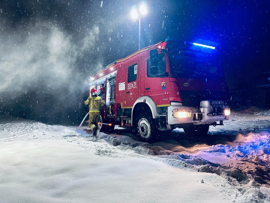 O krok od tragedii na przejściu dla pieszych. Wóz strażacki potrącił dziecko