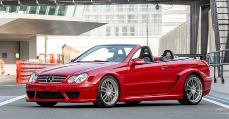 Rzadki Mercedes CLK DTM AMG Cabrio trafił na aukcję. Kiedy znudzi ci się tor, a zamarzy bulwar