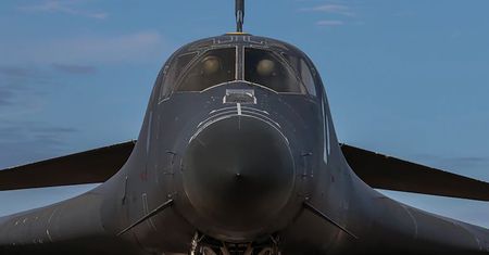 Bombowce Rockwell B-1B Lancer wracają do służy po przymusowym uziemieniu