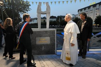 Leon XIV odwiedził Lourdes. Francuzi zdobyli się na niezwykły gest