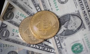Bitcoin broni poziomu 70 tys. dol. Wojna w Iranie budzi obawy