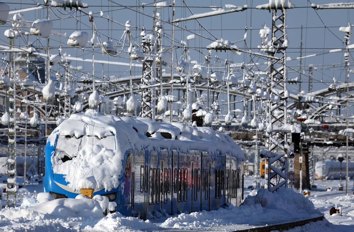 Pogoda sparaliżowała Bawarię, powodując zakłócenia w ruchu kolejowym