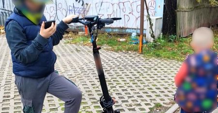 Matka wysłała dwóch synów po zakupy na hulajnodze. Interweniowała straż miejska