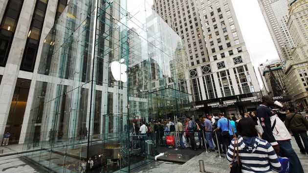 Apple nie chce, żebyś stał w kolejce po nowe produkty 1