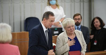 Bon turystyczny. Kluczowe poprawki Senatu uchwalone. Więcej osób skorzysta z bonu?