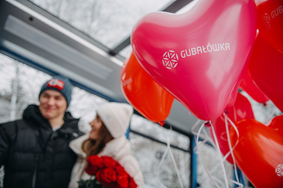 Romantyczne chwile na wysokości. Podpowiadamy jak zaplanować walentynkowy weekend w górach