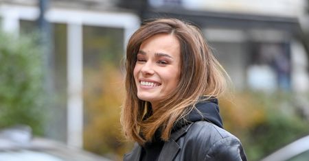 Natalia Szroeder w wyciętej sukience. Odsłoniła ciało