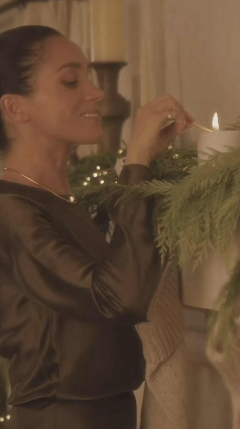 Meghan Markle prezentuje świąteczną kolekcję. Ceny powalają