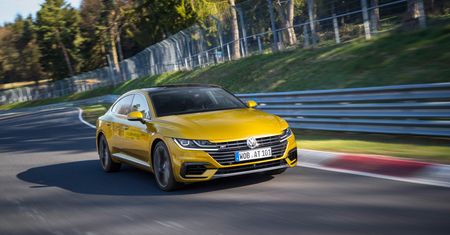 Volkswagen ma prototyp mocniejszego Arteona R. Wkrótce może trafić do produkcji
