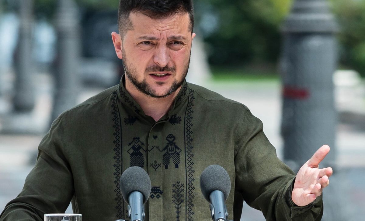 Kijów, Ukraina, 23.08.2022. Prezydent Ukrainy Wołodymyr Zełenski podczas konferencji prasowej po zakończeniu spotkania z prezydentem RP Andrzejem Dudą