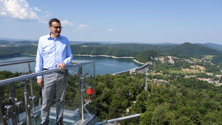 Otwarcie kolejki gondolowej nad zalewem w Solinie
01.07.2022 Solina . Otwarcie kolejki gondolowej nad zapora , z udzialem premiera Mateusza Morawieckiego . Premier Mateusz Morawiecki podczas konferencji prasowej .
Fot. Patryk Ogorzalek / Agencja Wyborcza.pl
Fot. Patryk Ogorzalek / Agencja Wyborcza.pl
Solina, Zapora, kolejka gondolowa, /FR/, konferencje, prasowa, agx