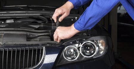 Sprzedał BMW, a miał tylko naprawić. Mechanik odpowie za kradzież