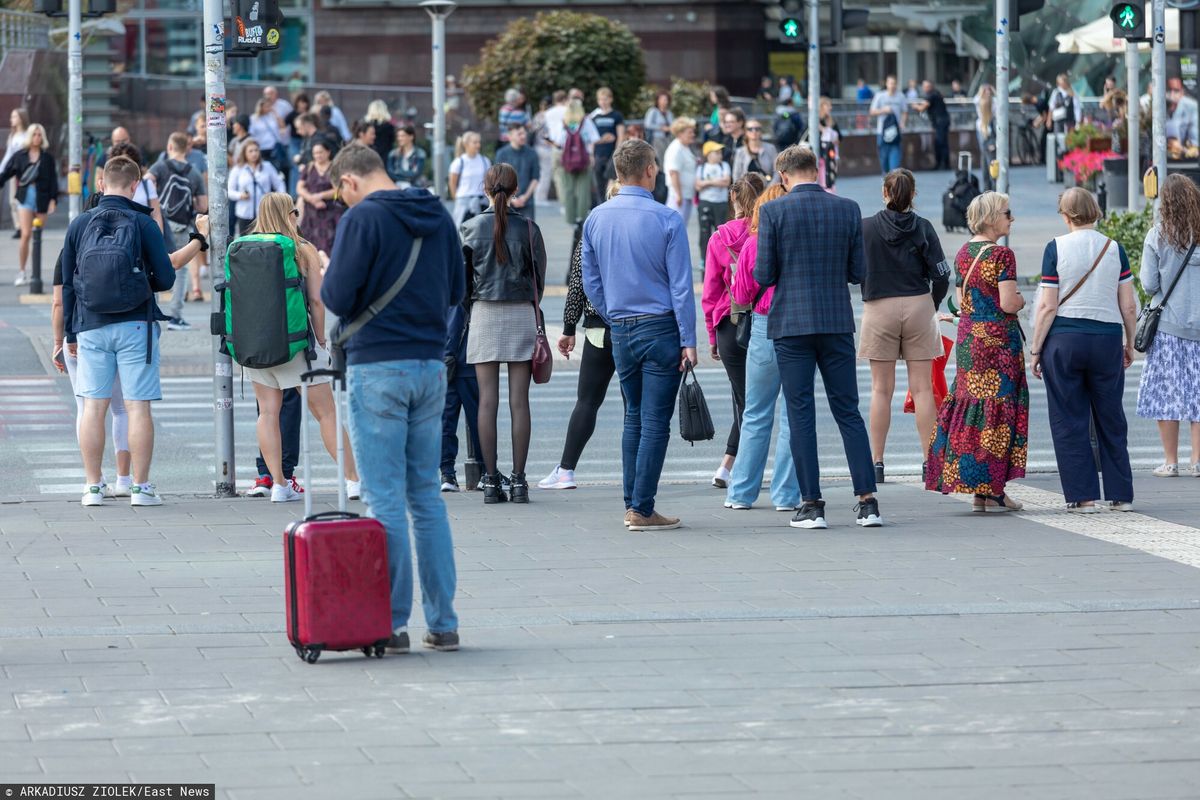 Ile Ukraińców rzeczywiście mieszka w Polsce? Nowy raport ujawnia zaskakujące liczby