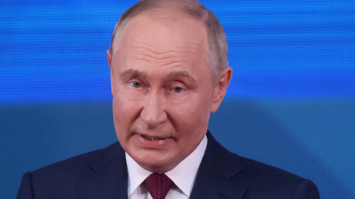 Władimir Putin chce zaszczepiać propagandę u dzieci.