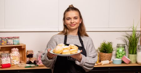 Ekspresowe pączki na ostatnią chwilę. Bez wyrabiania i wyrastania ciasta