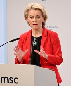 Der Spiegel: Von der Leyen gra na czas