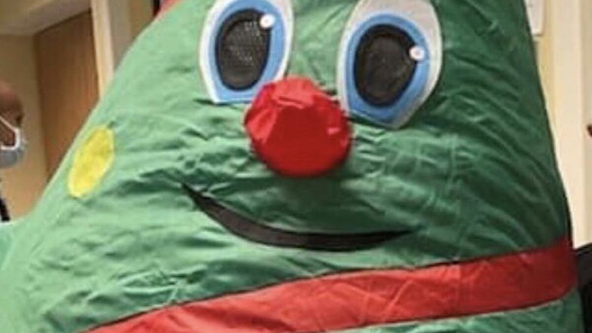 Do masowych zachorowań doszło przez ten feralny kostium 