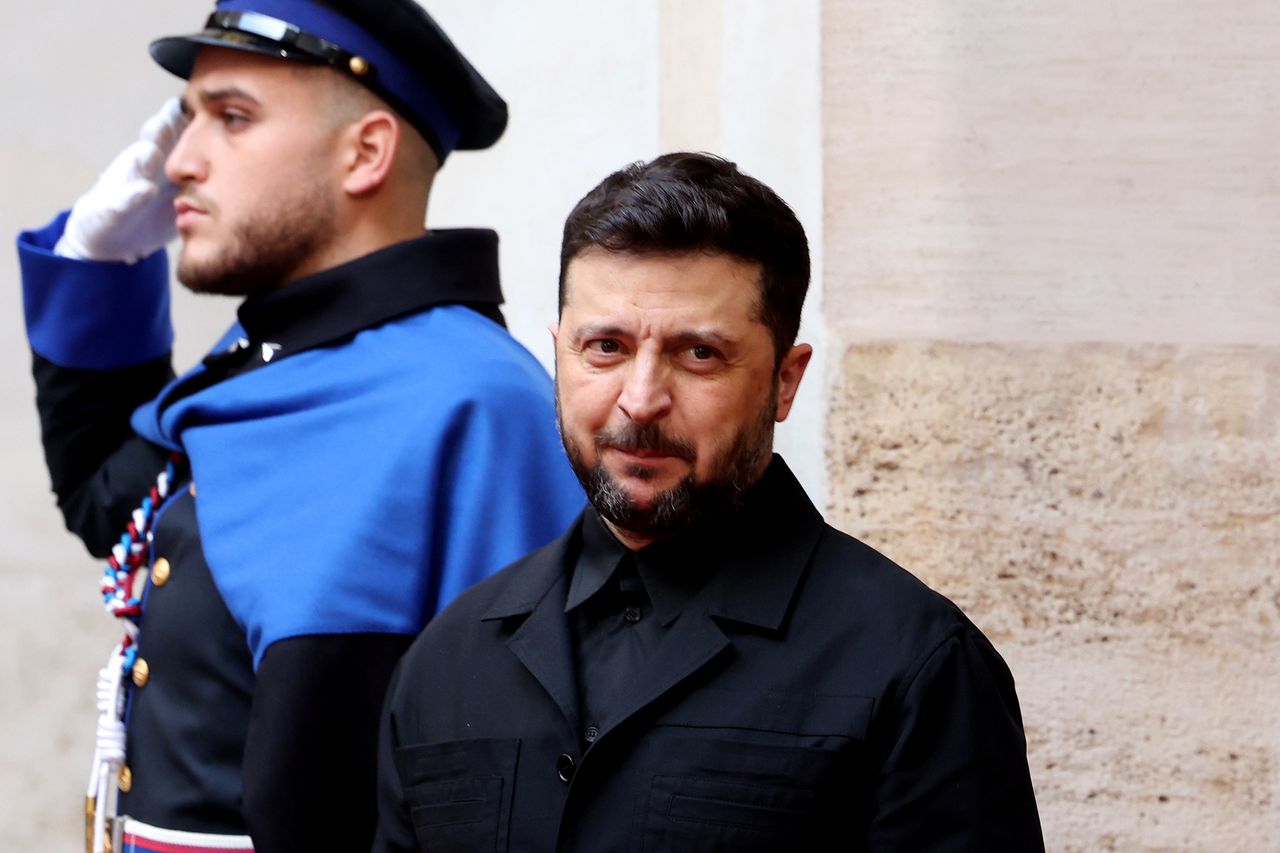 Zełenski ujawnia. Chiny przejmują kontrolę nad rosyjskimi terytoriami