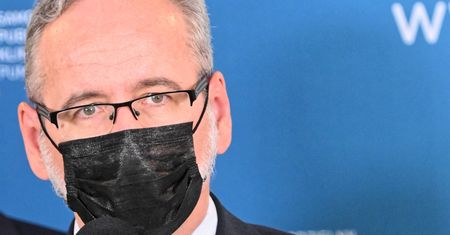 Będzie trzecia dawka szczepionki w Polsce. Dla kogo? Niedzielski zdradza szczegóły