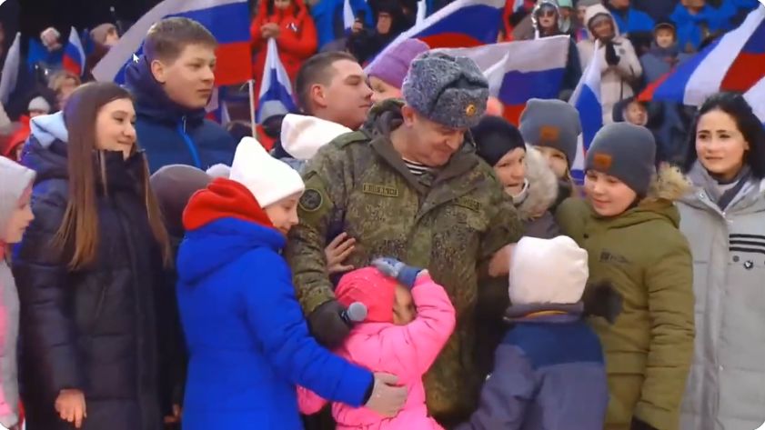 Na scenę w Moskwie przyprowadzono dzieci z Mariupola